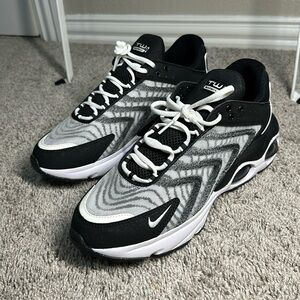 Nike AirMax TW Black/White - New. Men’s 10.5